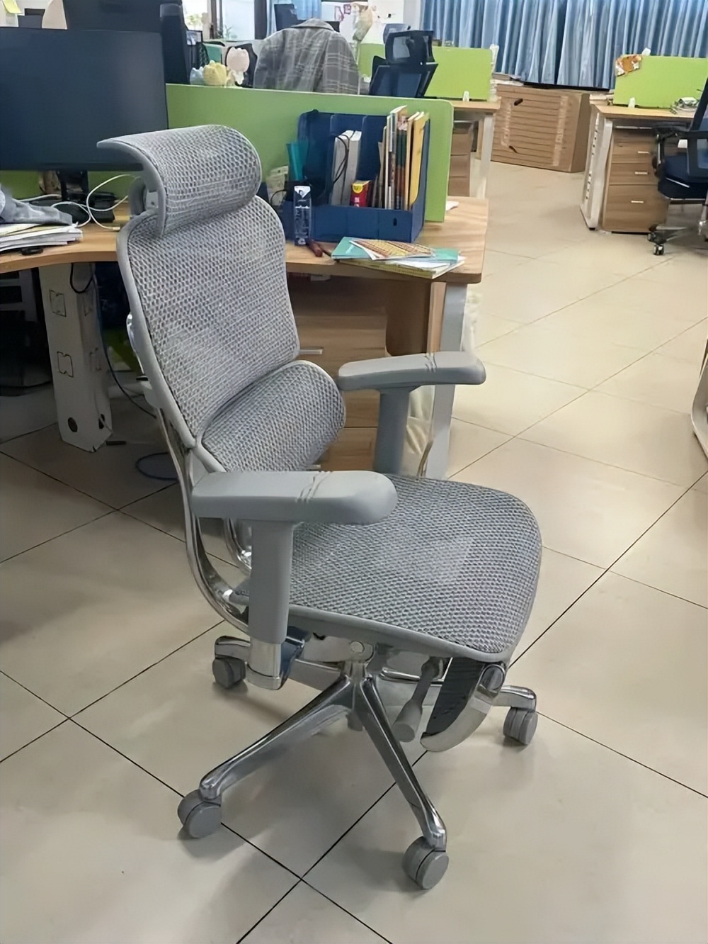 舒适护腰重要性_健身椅使用方法视频_人体工学椅选购指南