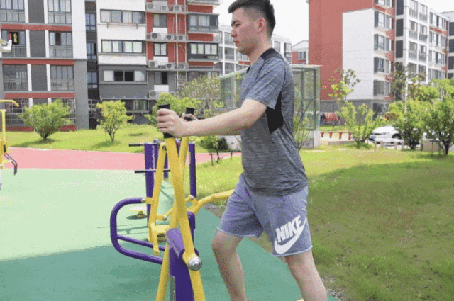 社区健身器材使用方法_健身椅的正确使用方法_上海社区健身设施分布