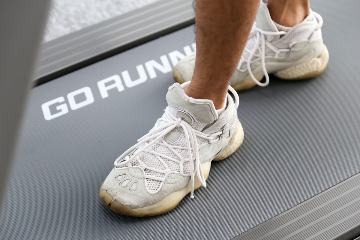 什么牌子跑步机质量好_荣耀亲选磁悬浮减震跑步机_可折叠跑步机推荐