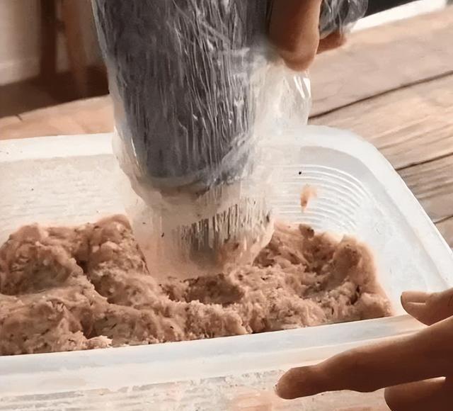 筋膜枪家务使用_筋膜枪厨房妙用_健身手套什么比较好