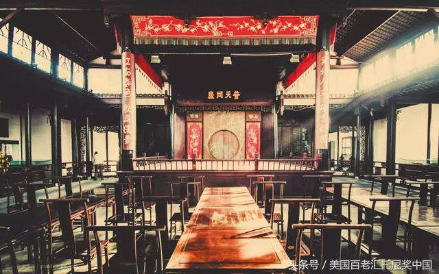 有舞台旧布景没上色怎么办_有没有舞台上的旧布景_舞台布景搭建