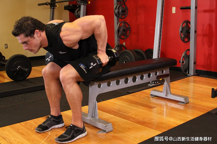 哑铃椅使用方法_哑铃椅训练动作_健身椅使用