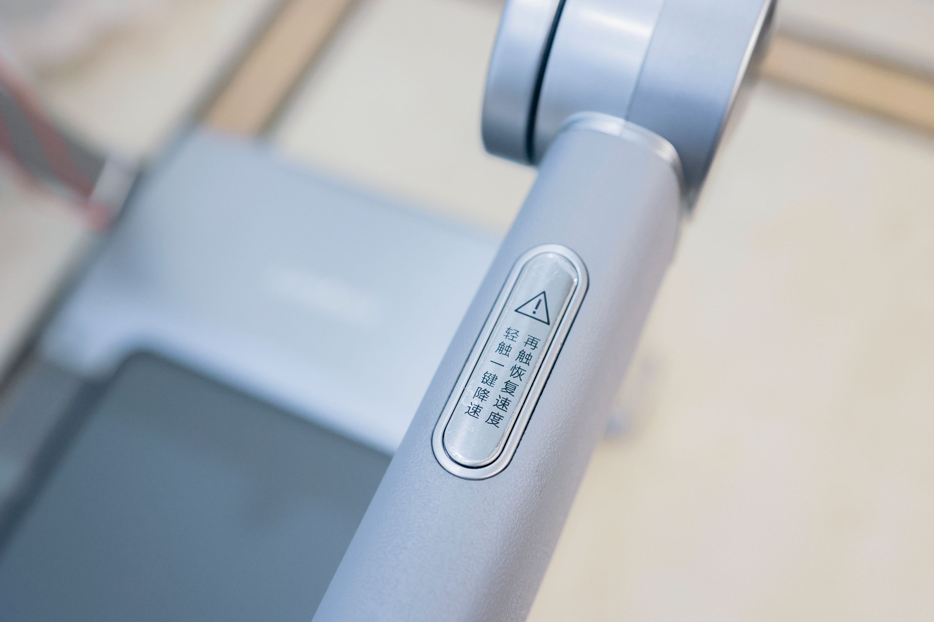 荣耀亲选磁悬浮减震跑步机免安装收纳设计_荣耀亲选磁悬浮减震跑步机品质做工分析_家用跑步机什么牌子的好