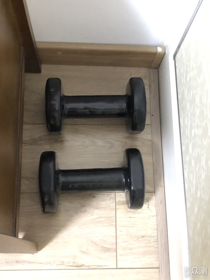 让肥宅轻松锻炼，好用不贵的家用健身器材推荐_新浪众测