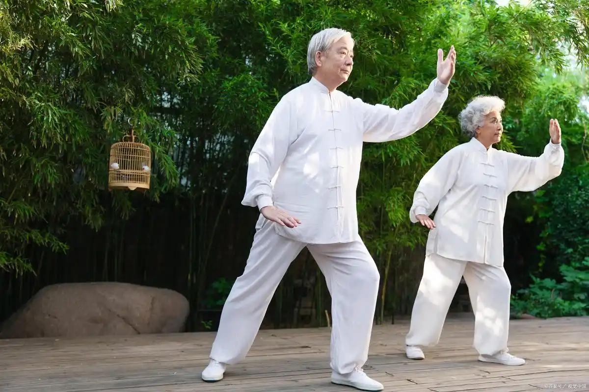 60岁以后运动方式_老年人健身体操38节_老年人运动误区