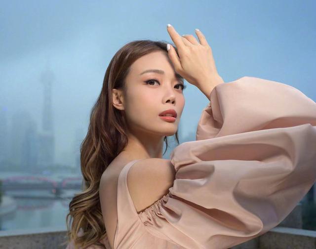 女人显老脸部特征苹果肌_侧脸不好看女生_正脸好看女生