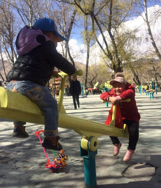 拉萨健身器材维护现状_wnq跑步机维修_拉萨户外健身器材损坏