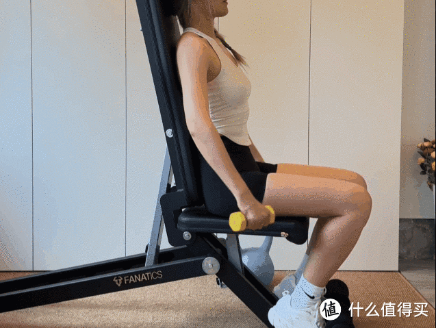 健身椅使用说明_共享健身房体验_哑铃凳选购指南