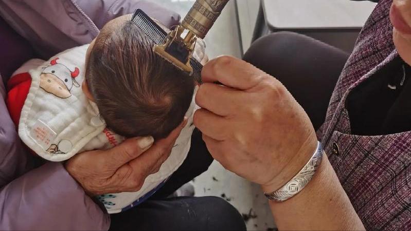 酱油变皮肤黑吃会变白吗_多吃酱油皮肤会变黑吗_酱油变皮肤黑吃会怎么样