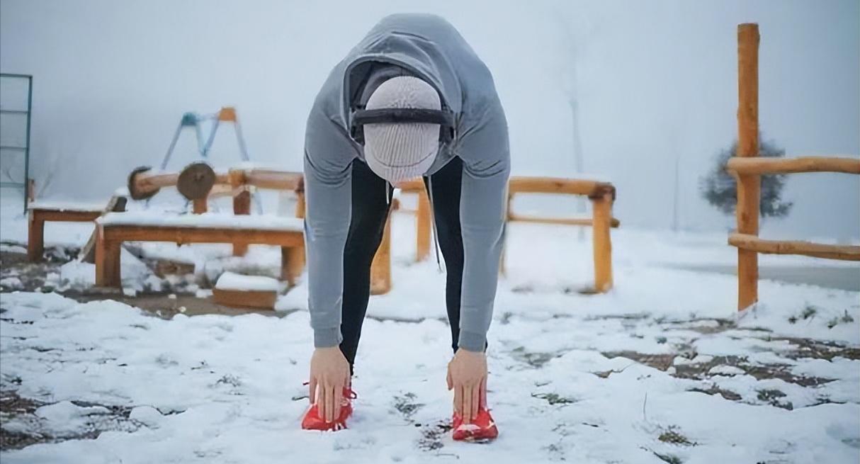 天冷晨练戴手套好处_健身手套样式_坚持戴手套晨练三个月效果
